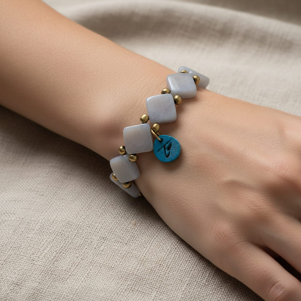 Claid-AI-c163d02907444175bfe75fc0bd4c9d82